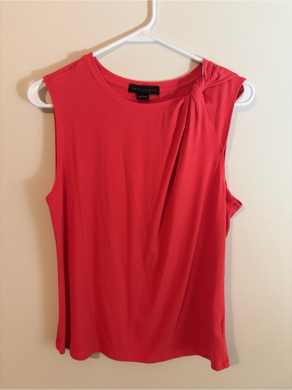 Sanctuary Sleeveless Twist-Shoulder Tank Top in Coral Red